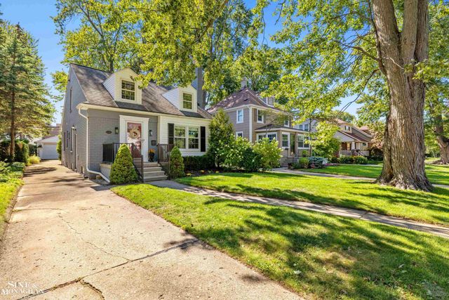 277 Ridgemont Road, Grosse Pointe Farms, MI 48236