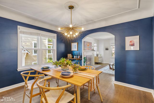 277 Ridgemont Road, Grosse Pointe Farms, MI 48236