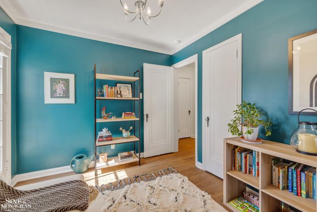 277 Ridgemont Road, Grosse Pointe Farms, MI 48236