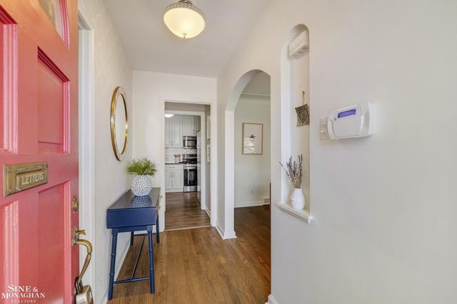277 Ridgemont Road, Grosse Pointe Farms, MI 48236