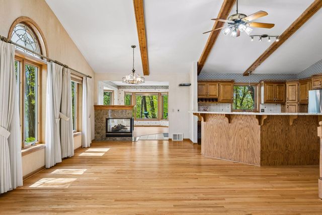 17730 Creek Ridge Pass, Minnetonka, MN 55345