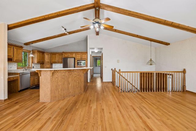17730 Creek Ridge Pass, Minnetonka, MN 55345