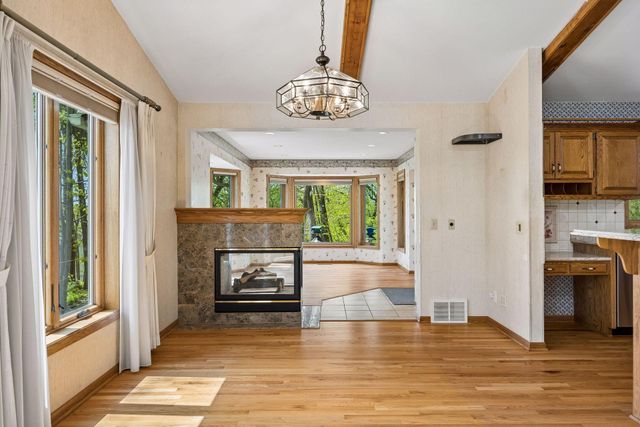 17730 Creek Ridge Pass, Minnetonka, MN 55345