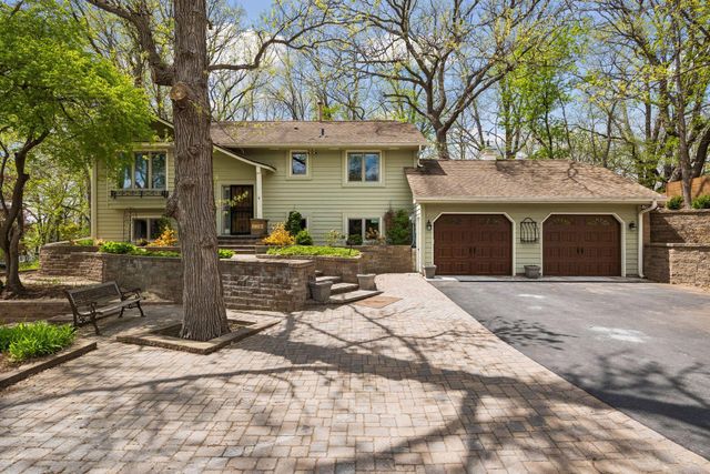 17730 Creek Ridge Pass, Minnetonka, MN 55345