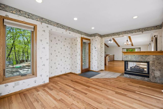 17730 Creek Ridge Pass, Minnetonka, MN 55345