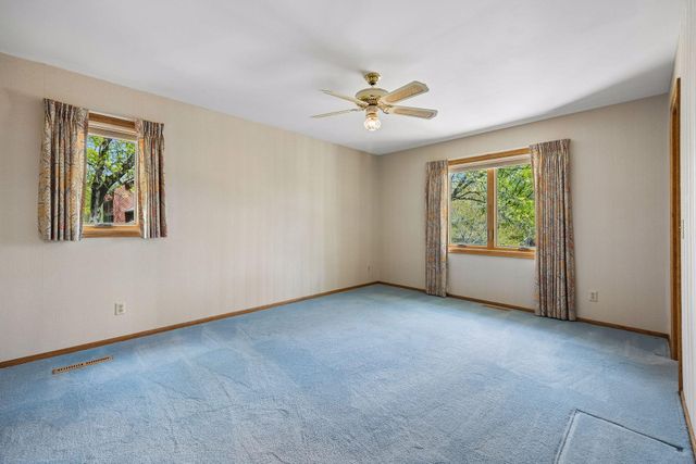 17730 Creek Ridge Pass, Minnetonka, MN 55345