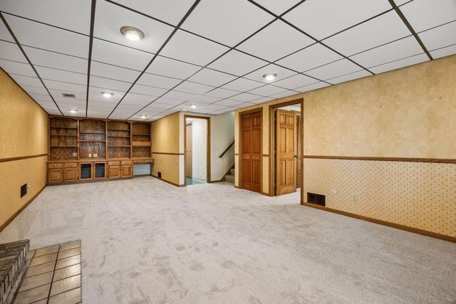17730 Creek Ridge Pass, Minnetonka, MN 55345