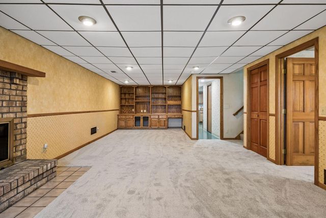 17730 Creek Ridge Pass, Minnetonka, MN 55345