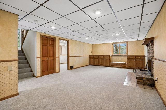 17730 Creek Ridge Pass, Minnetonka, MN 55345