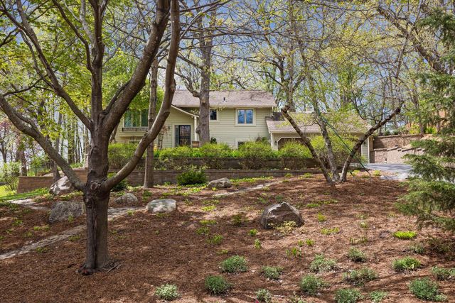 17730 Creek Ridge Pass, Minnetonka, MN 55345