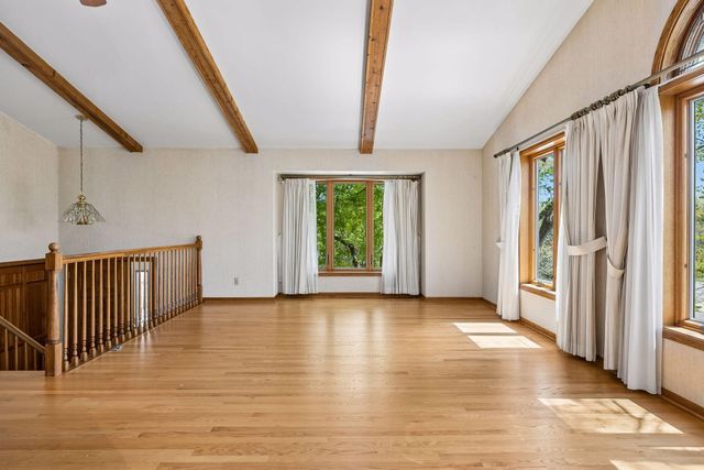 17730 Creek Ridge Pass, Minnetonka, MN 55345