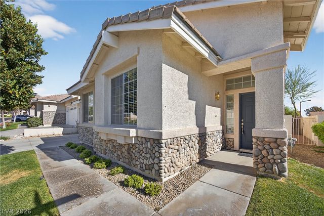 1704 Pacific Sandstone Place, Las Vegas, NV 89144