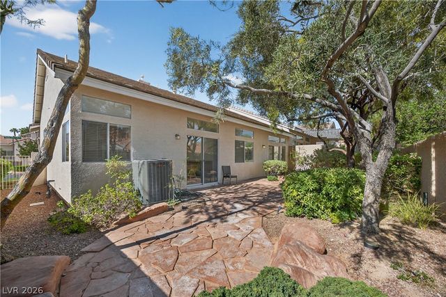 1704 Pacific Sandstone Place, Las Vegas, NV 89144