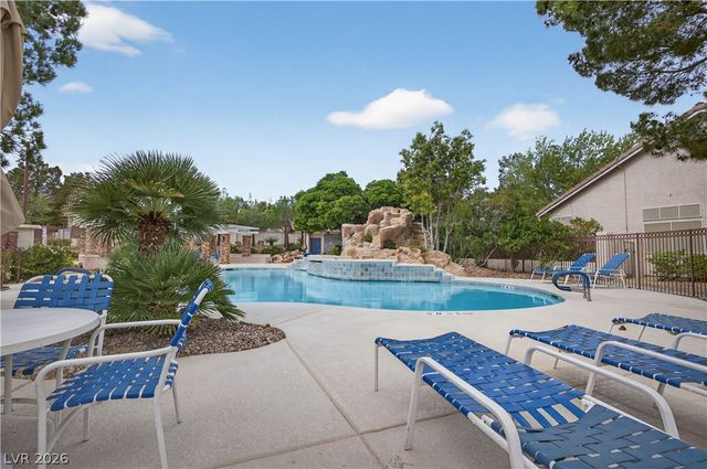 1704 Pacific Sandstone Place, Las Vegas, NV 89144