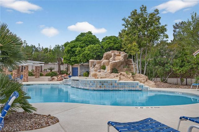 1704 Pacific Sandstone Place, Las Vegas, NV 89144