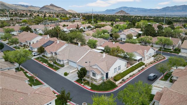 1704 Pacific Sandstone Place, Las Vegas, NV 89144