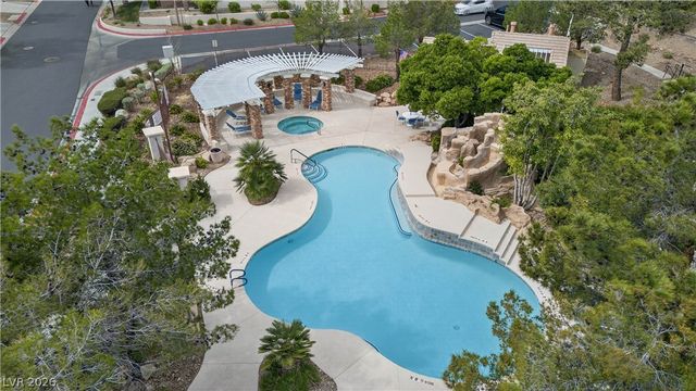 1704 Pacific Sandstone Place, Las Vegas, NV 89144