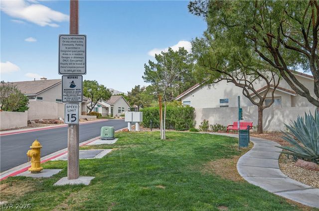 1704 Pacific Sandstone Place, Las Vegas, NV 89144