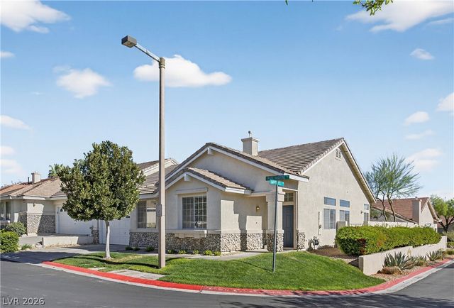 1704 Pacific Sandstone Place, Las Vegas, NV 89144