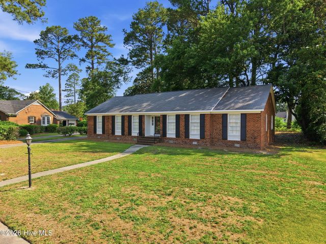 1205 W Highland Avenue, Kinston, NC 28501