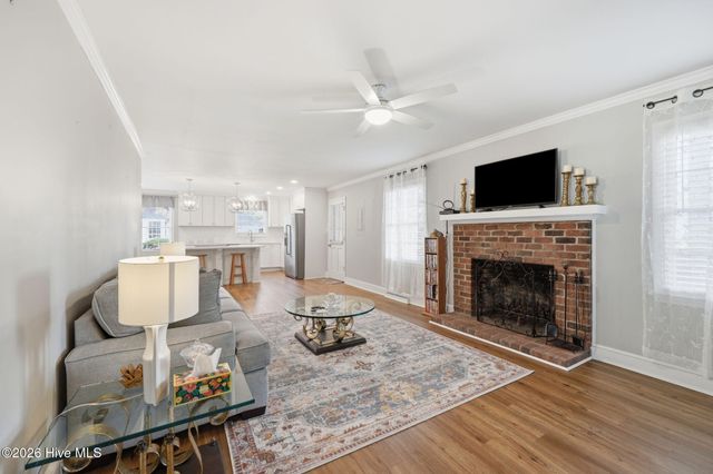 1205 W Highland Avenue, Kinston, NC 28501