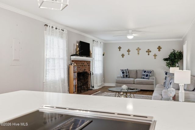 1205 W Highland Avenue, Kinston, NC 28501