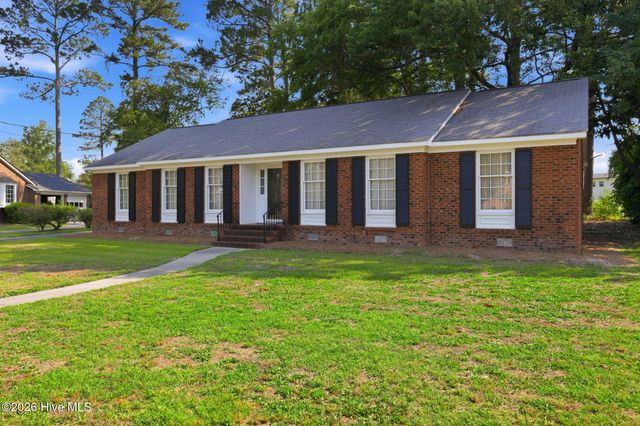 1205 W Highland Avenue, Kinston, NC 28501