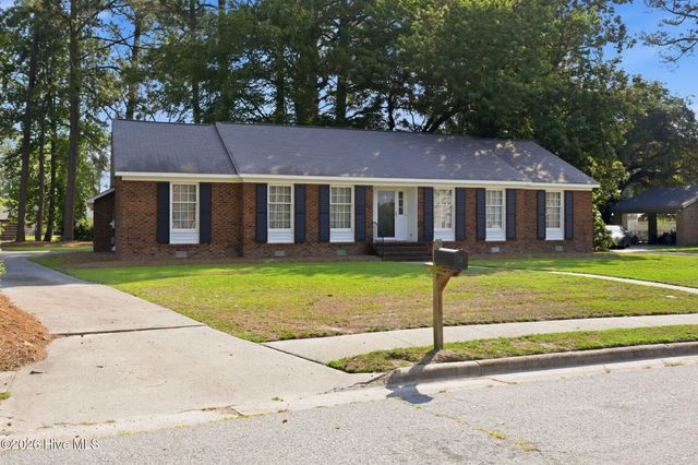 1205 W Highland Avenue, Kinston, NC 28501