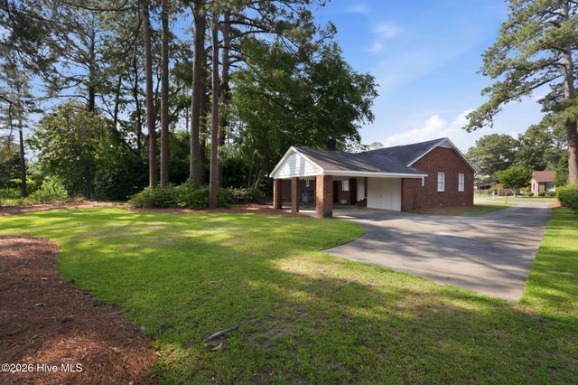 1205 W Highland Avenue, Kinston, NC 28501