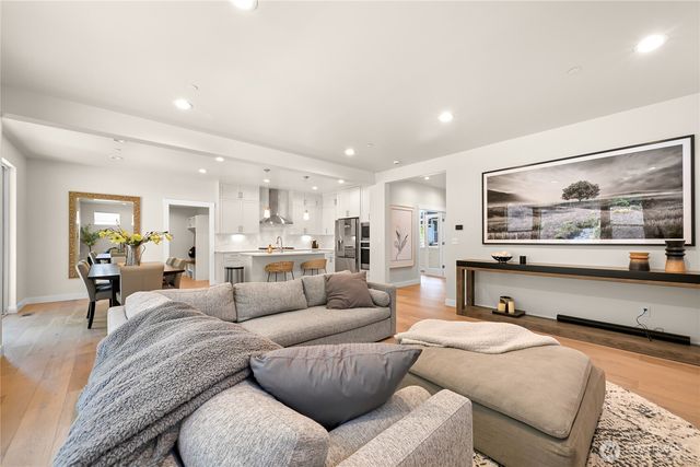 1142 Brookstone Drive, Bellingham, WA 98229