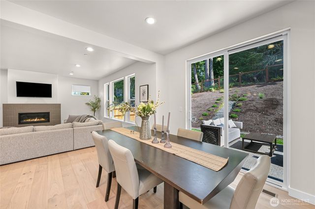 1142 Brookstone Drive, Bellingham, WA 98229