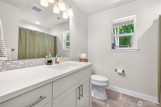 1142 Brookstone Drive, Bellingham, WA 98229