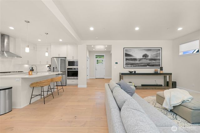 1142 Brookstone Drive, Bellingham, WA 98229