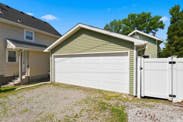 4425 Indiana Avenue, Fort Wayne, IN 46807