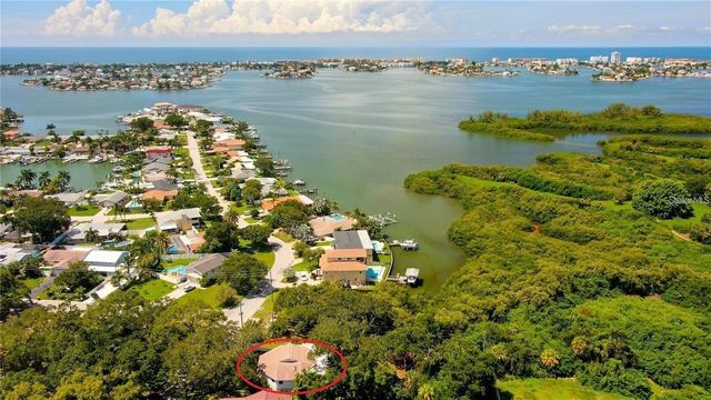 5828 OAKHURST DRIVE, Seminole, FL 33772