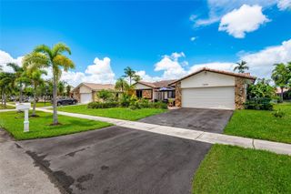 7609 Sunflower Dr, Margate, FL 33063