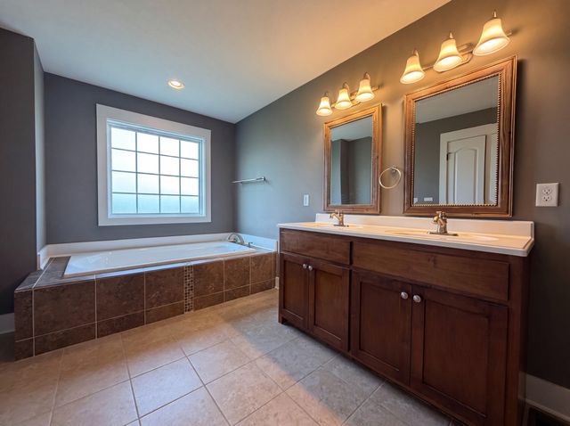 131 Mitchell Rd, Portland, TN 37148