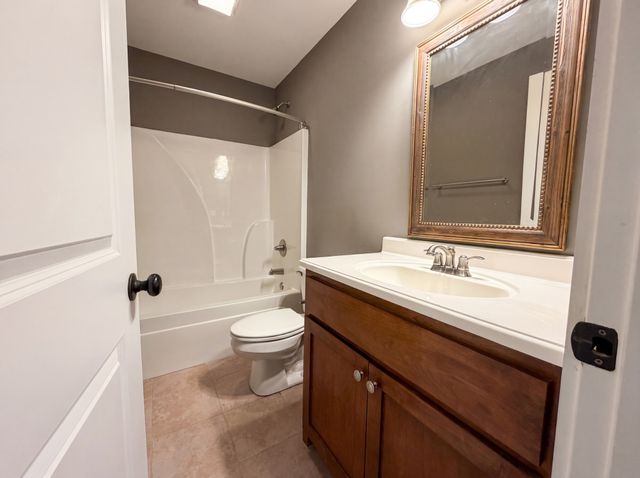 131 Mitchell Rd, Portland, TN 37148