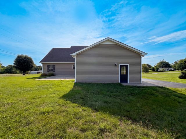 131 Mitchell Rd, Portland, TN 37148