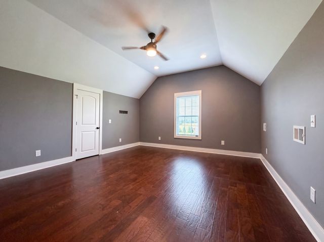 131 Mitchell Rd, Portland, TN 37148