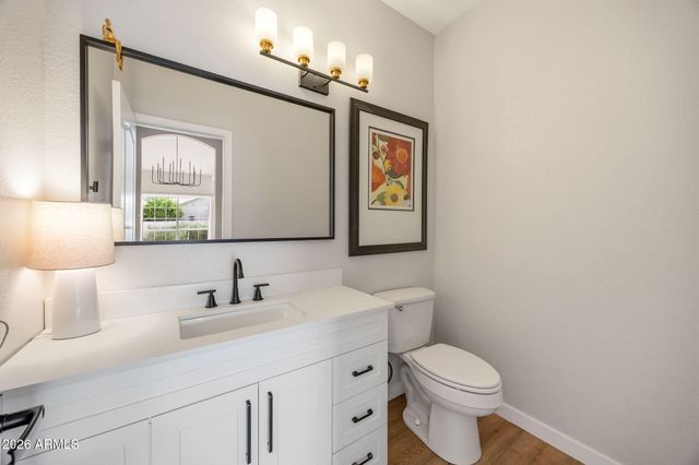 1050 E BAYLOR Lane, Chandler, AZ 85225