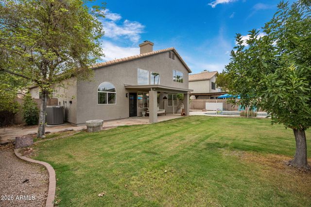 1050 E BAYLOR Lane, Chandler, AZ 85225