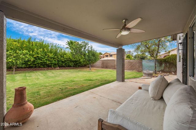 1050 E BAYLOR Lane, Chandler, AZ 85225