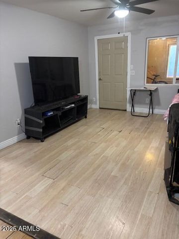 3803 W PORTLAND Street, Phoenix, AZ 85009