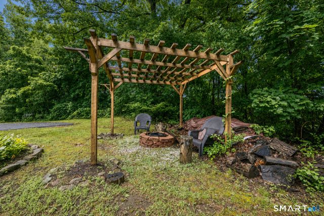 85 Alma Street, Naugatuck, CT 06770
