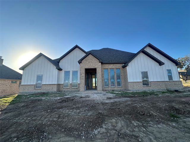 201 Stuart Street, Paradise, TX 76073