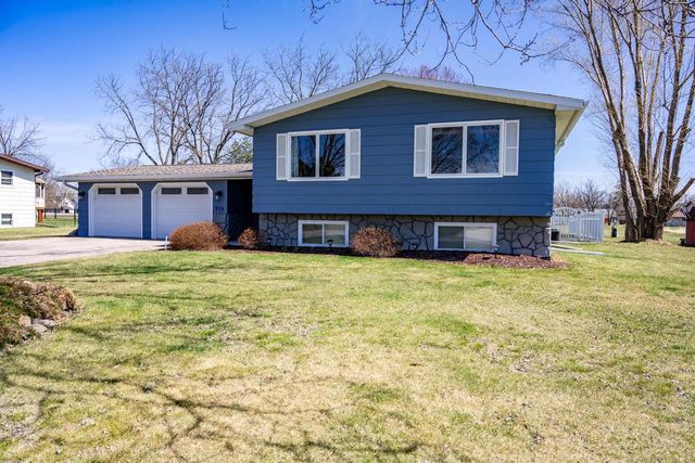 926 Elm Street, Mauston, WI 53948