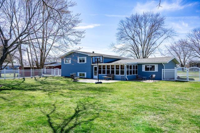 926 Elm Street, Mauston, WI 53948