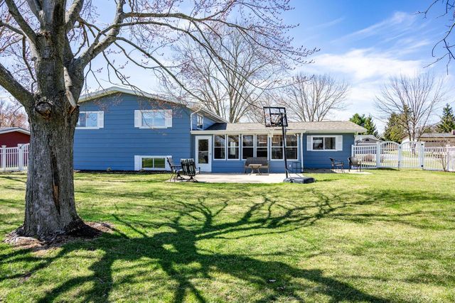 926 Elm Street, Mauston, WI 53948