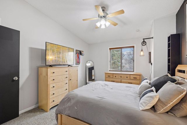 2543 Wimbledon Place, Woodbury, MN 55125